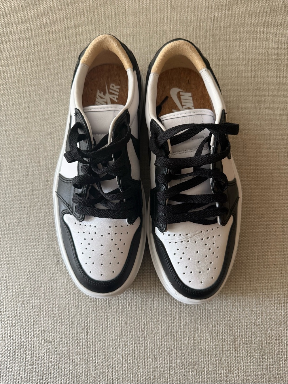Nike Low Top Sneakers - White, Black & Tan